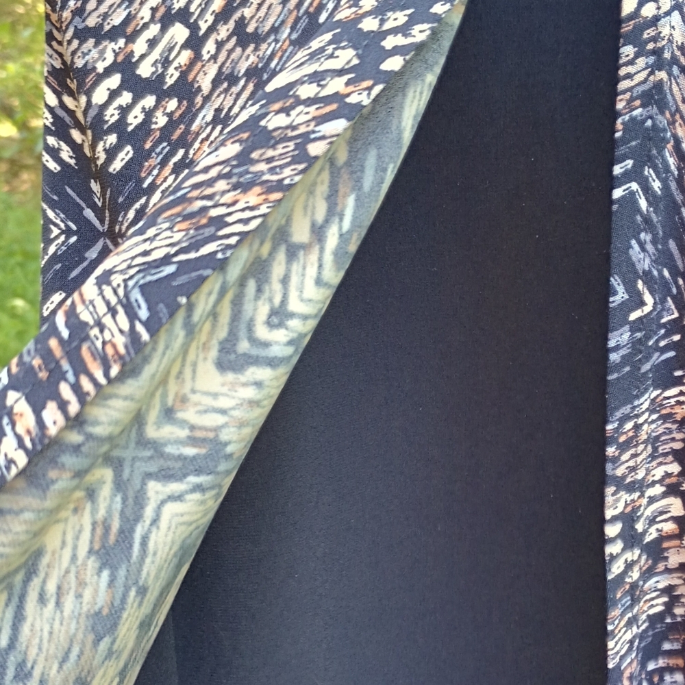 Multicolor Print Dress - Picture 6 of 7